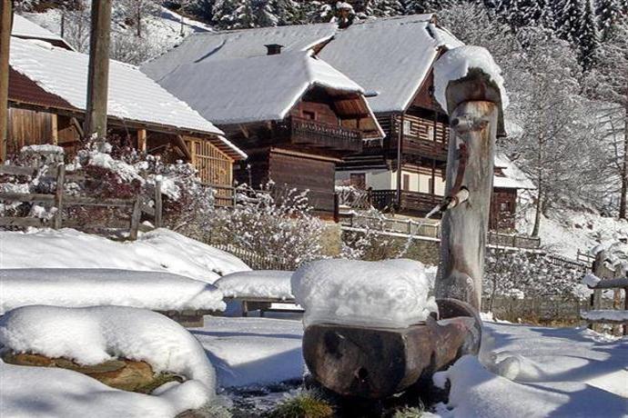 Surtmannhof Hotel Sirnitz Exterior photo